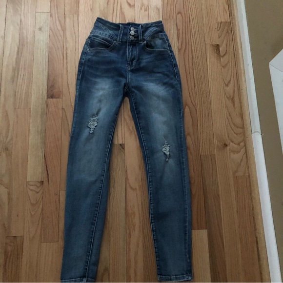 Secrets Super high rise jeans- size 5 (27) - Picture 7 of 10